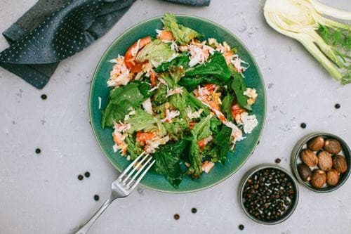 Fresh anti-inflammatory ingredients like berries and olive oil