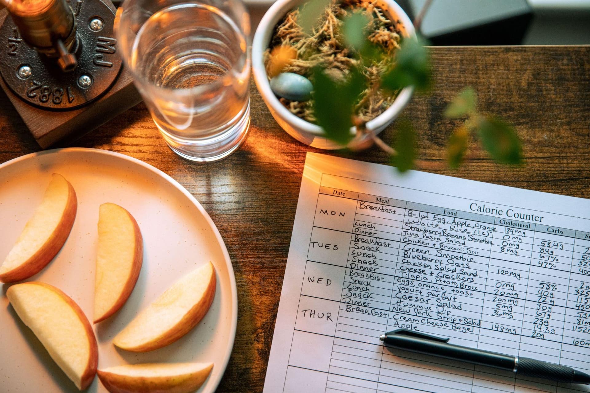 Calorie deficit portion-controlled balanced meals